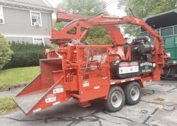 Man working as tree trimmer dies after being pulled head first into woodchipper – Law Officer